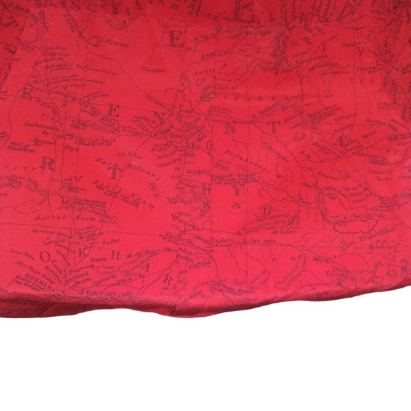 Vintage JONES NEW YORK Red/Black Pleated Map of Magellan Secretary Blouse S 10 - Picture 10 of 10